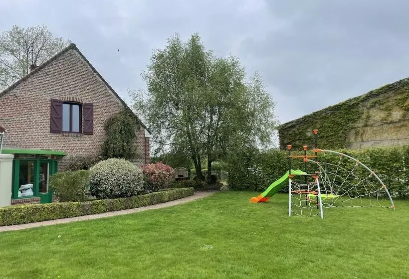 Aamiaismajoitus (B&B) La Ferme Du Paradis