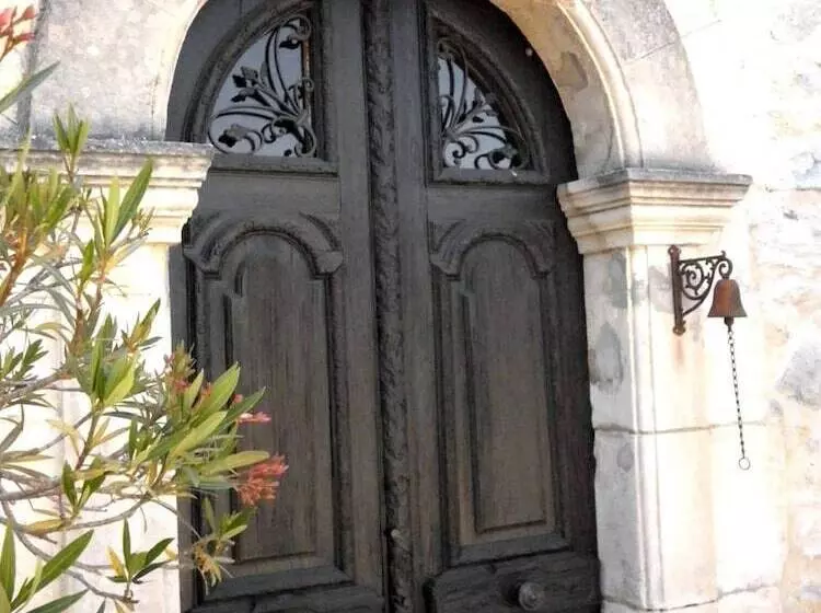 Aamiaismajoitus (B&B) Les Deux Tours