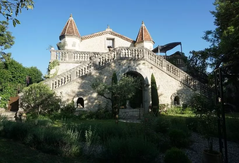 Aamiaismajoitus (B&B) Les Deux Tours