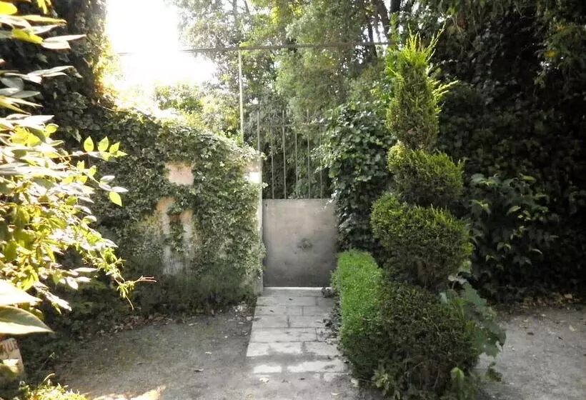 Aamiaismajoitus (B&B) Les Deux Tours