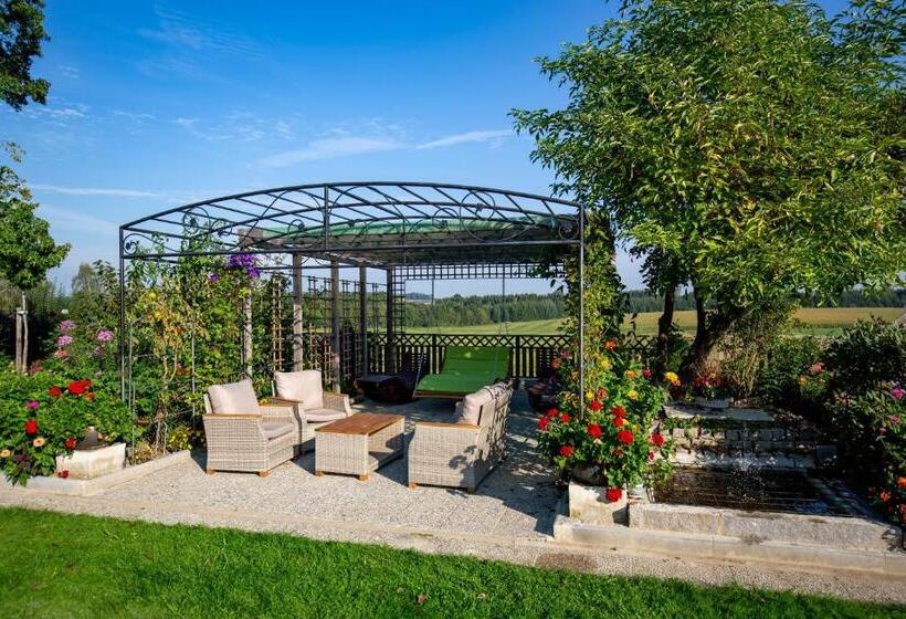 Gasthaus Und Hotel Göttler Josef