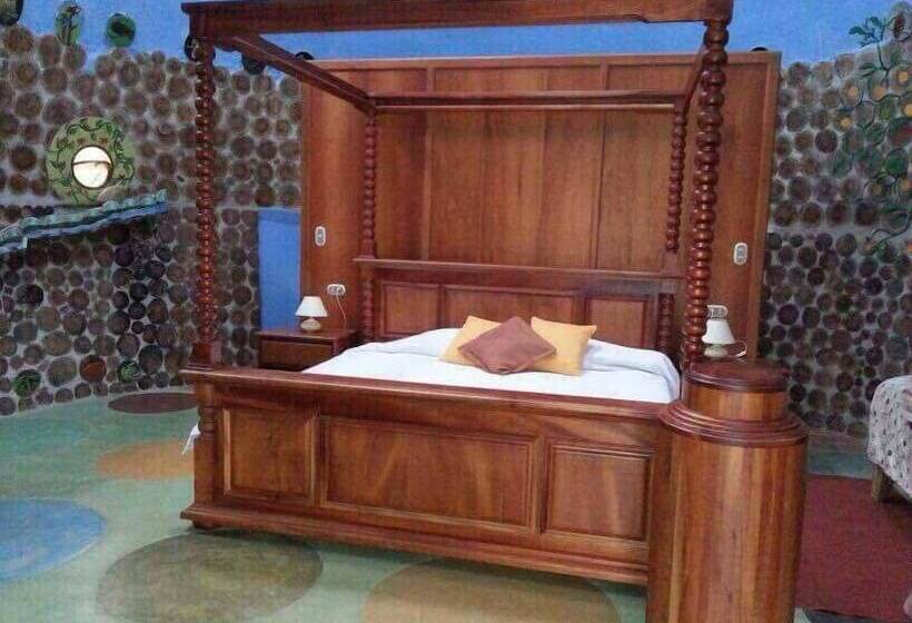 هتل Cabinas Piuri