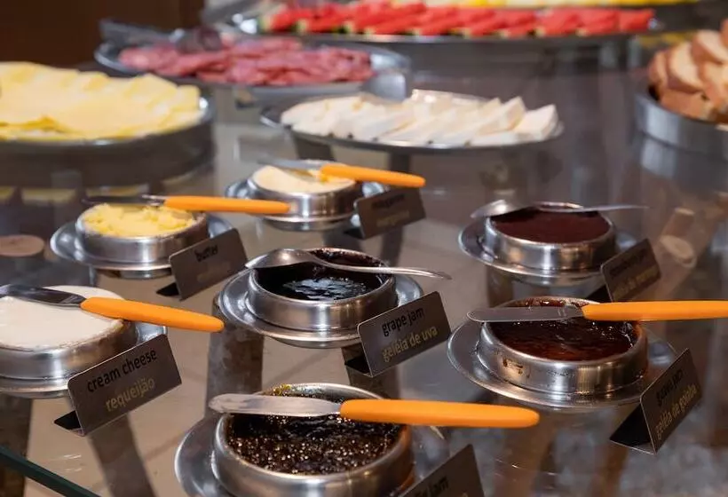 Hotel Pantanal Jungle Lodge