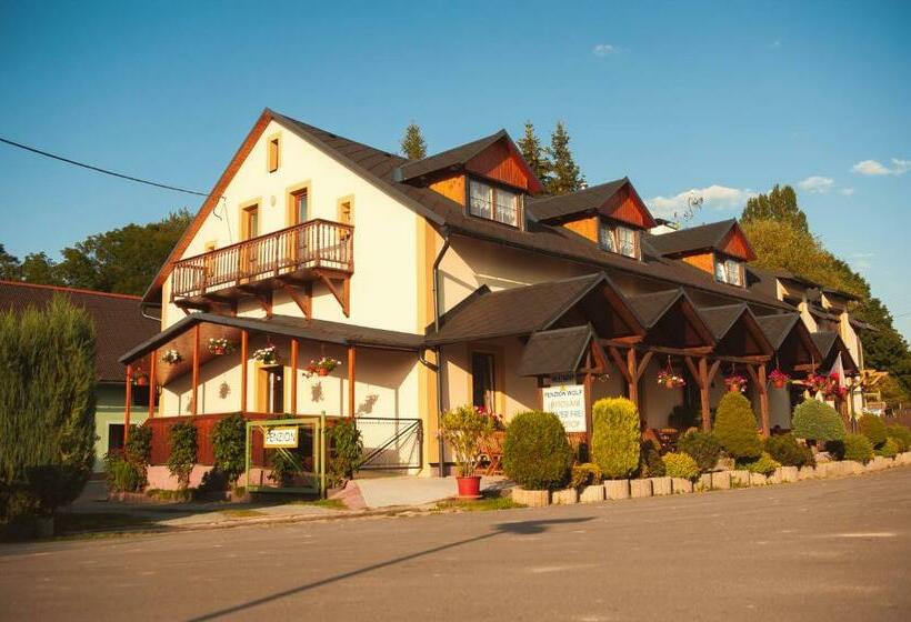 Hotel Penzion A Autokemp Wolf