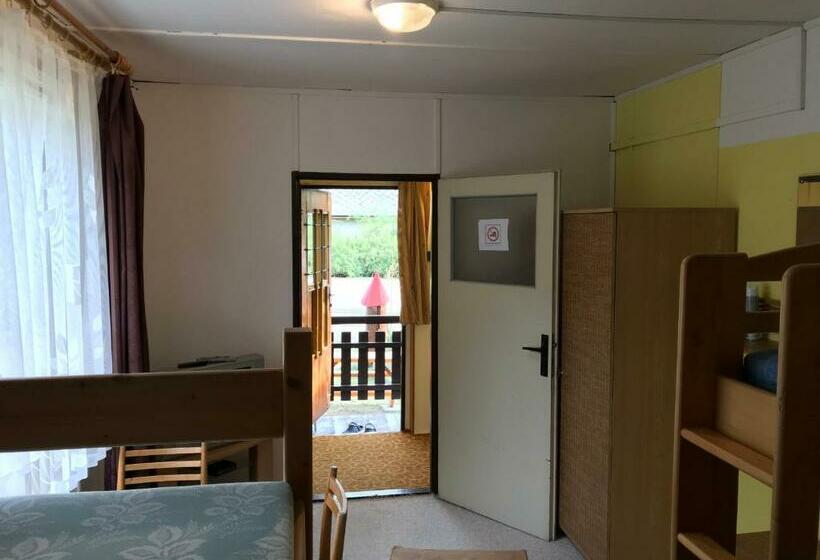 Hotel Penzion A Autokemp Wolf