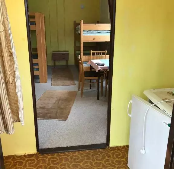 Hotelli Penzion A Autokemp Wolf