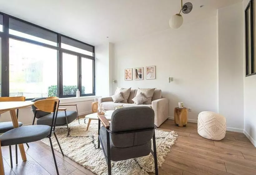 Luxury Residence   Paris South