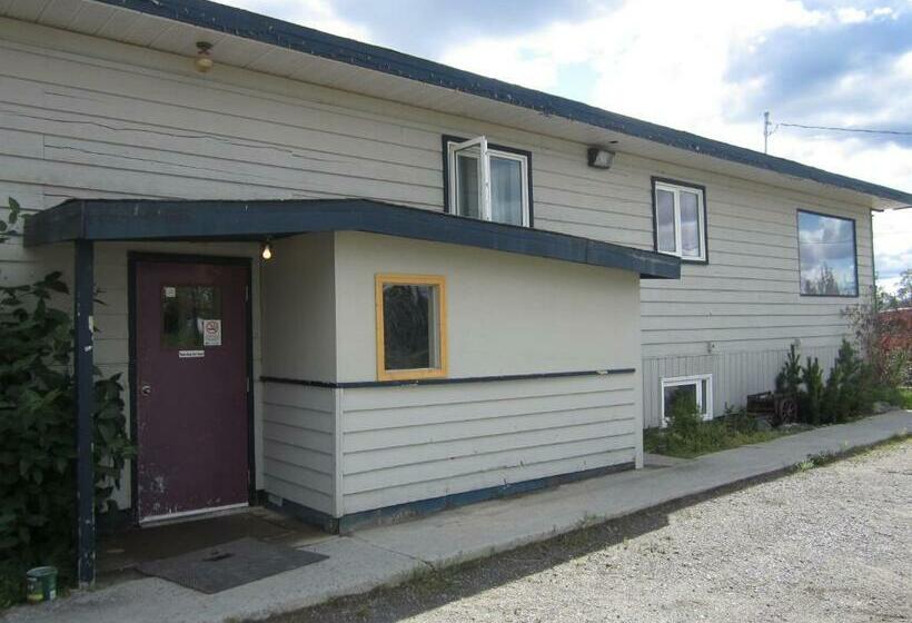 Nisutlin Trading Post Motel