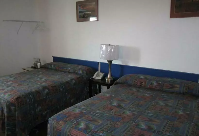 Nisutlin Trading Post Motel