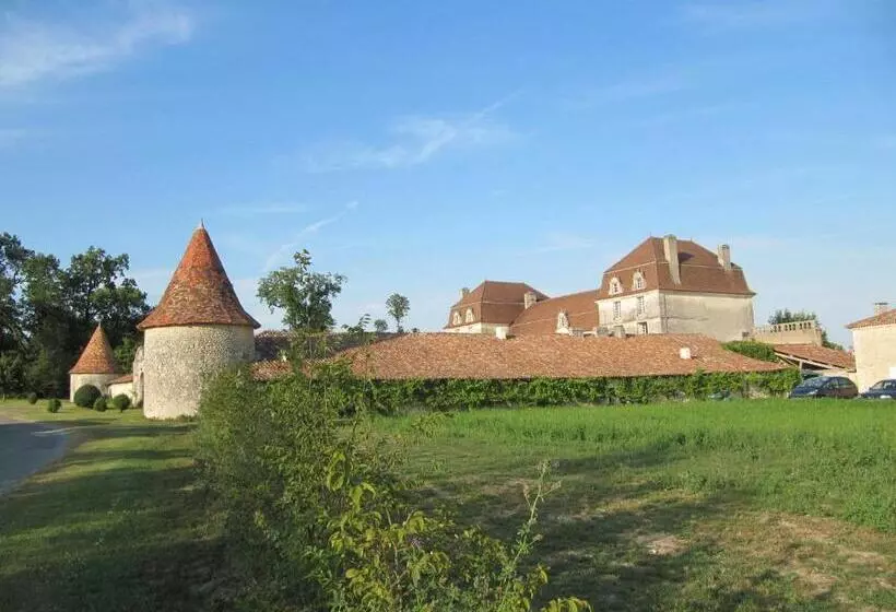 Majatalo Chambres D'hôtes Et Gîtes Du Château De Clauzuroux