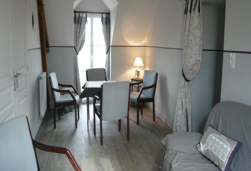 بنسيون Domaine De Montgenoux