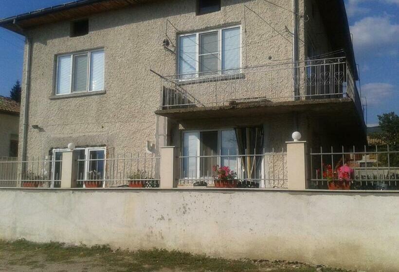 膳宿费 Guesthouse Tanya