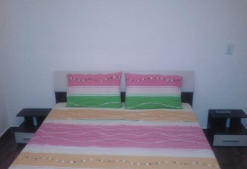 膳宿费 Guesthouse Tanya