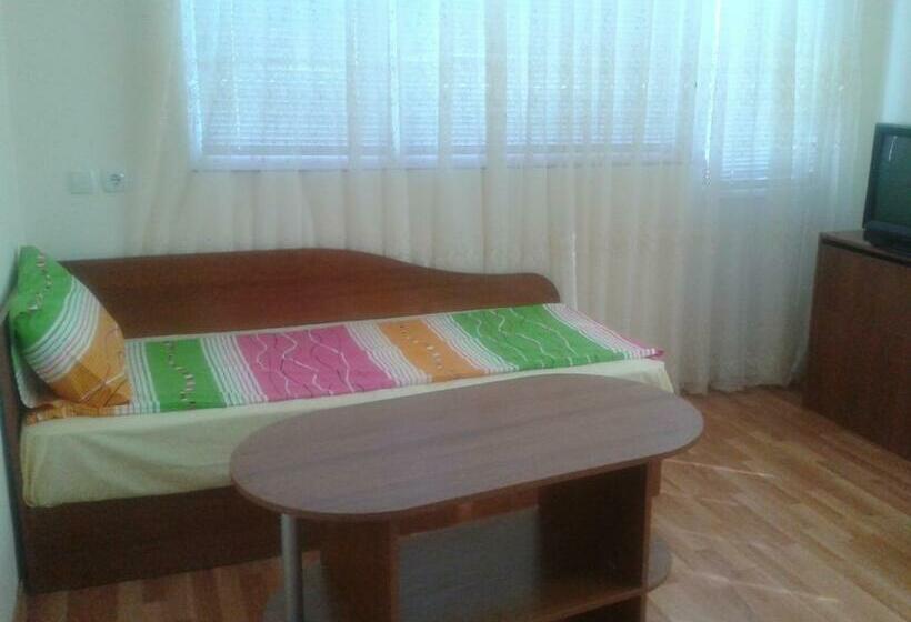 膳宿费 Guesthouse Tanya