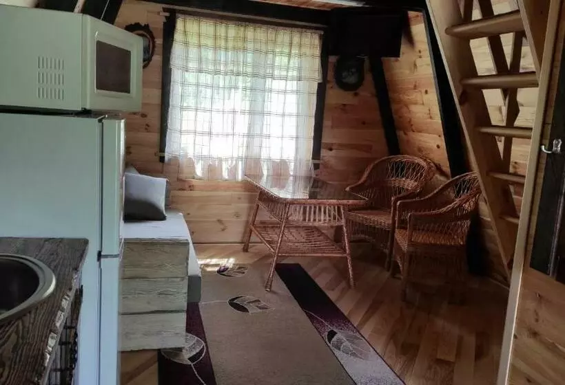 Majatalo Zelenaya Usad`ba Stavbor