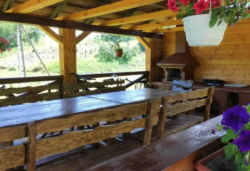 Majatalo Zelenaya Usad`ba Stavbor