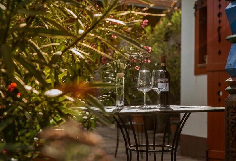 住宿加早餐  Bagoly Pincesor Fogado