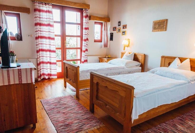 צימר Bagoly Pincesor Fogado