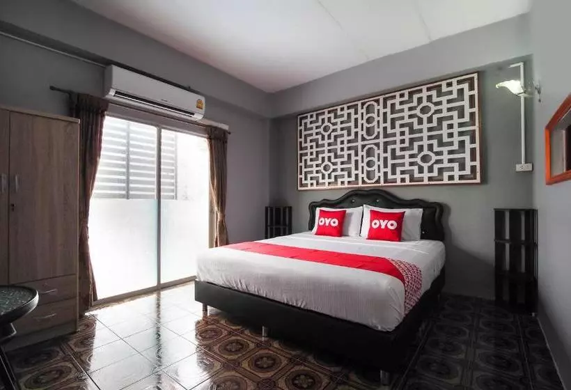 Hotelli Oyo 1006 F.o Room