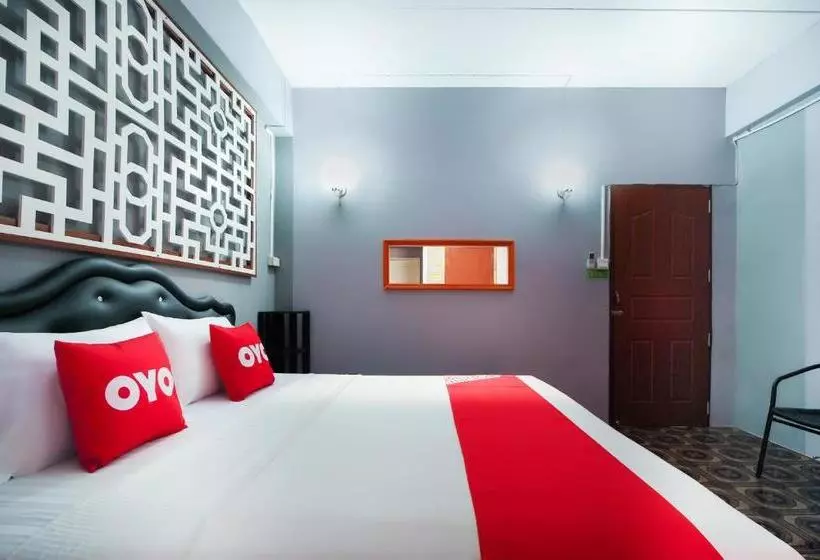 Hotelli Oyo 1006 F.o Room