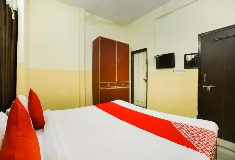 Hotelli Oyo 63006 Yogi Guest House