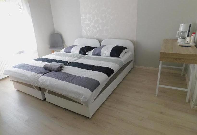 تختخواب و صبحانه Berta Panzió