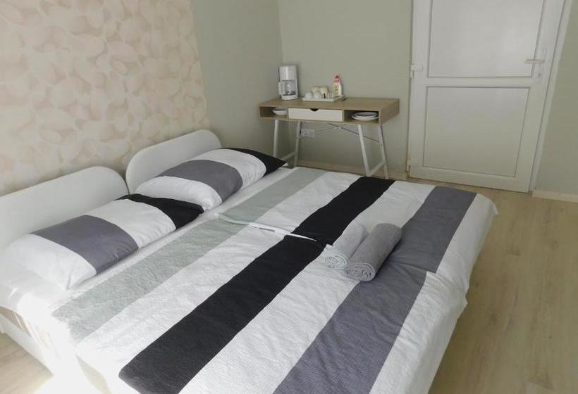 تختخواب و صبحانه Berta Panzió