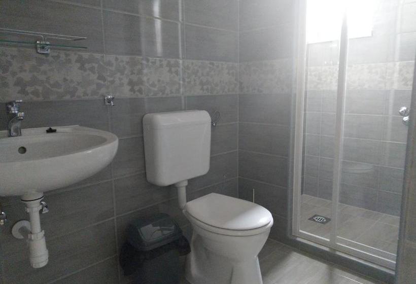 تختخواب و صبحانه Berta Panzió