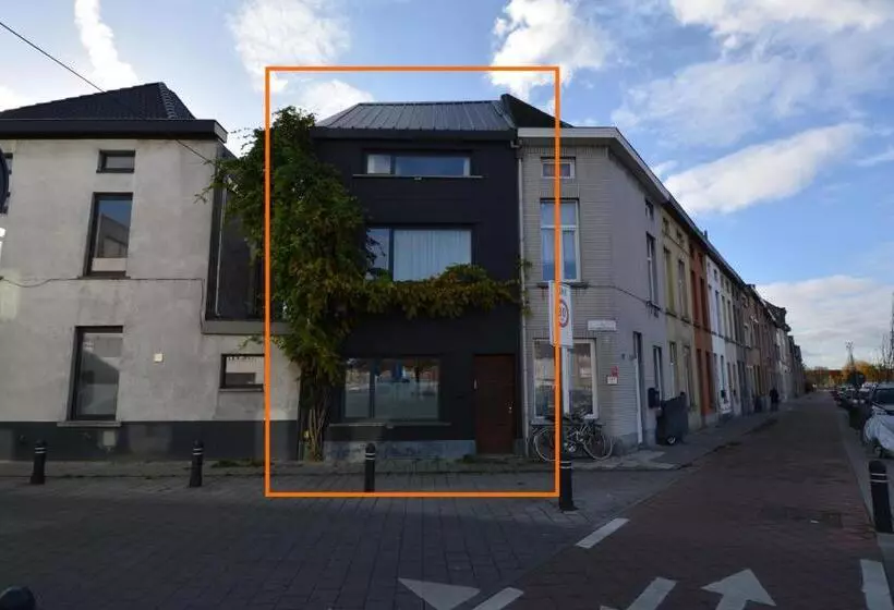 Aamiaismajoitus (B&B) Bnb Nest