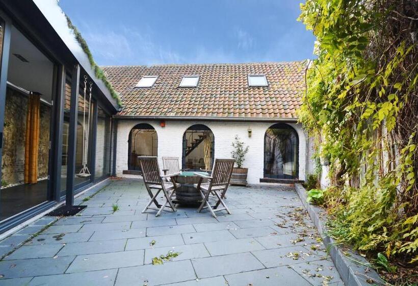 Bed and Breakfast Bnb Nest