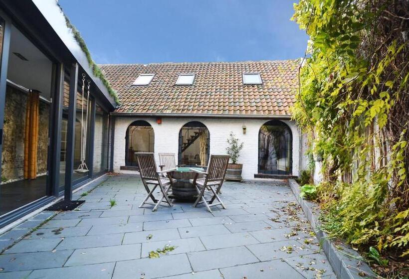 Bed and Breakfast Bnb Nest