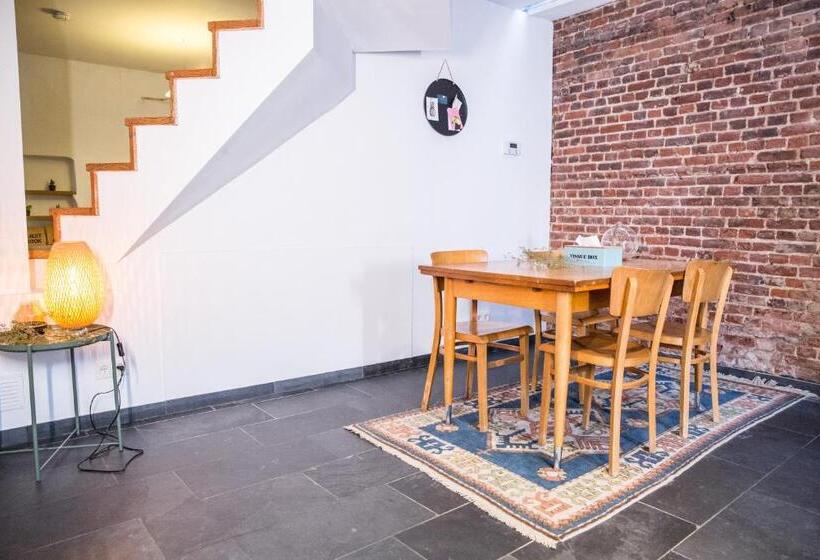 Bed and Breakfast Bnb Nest