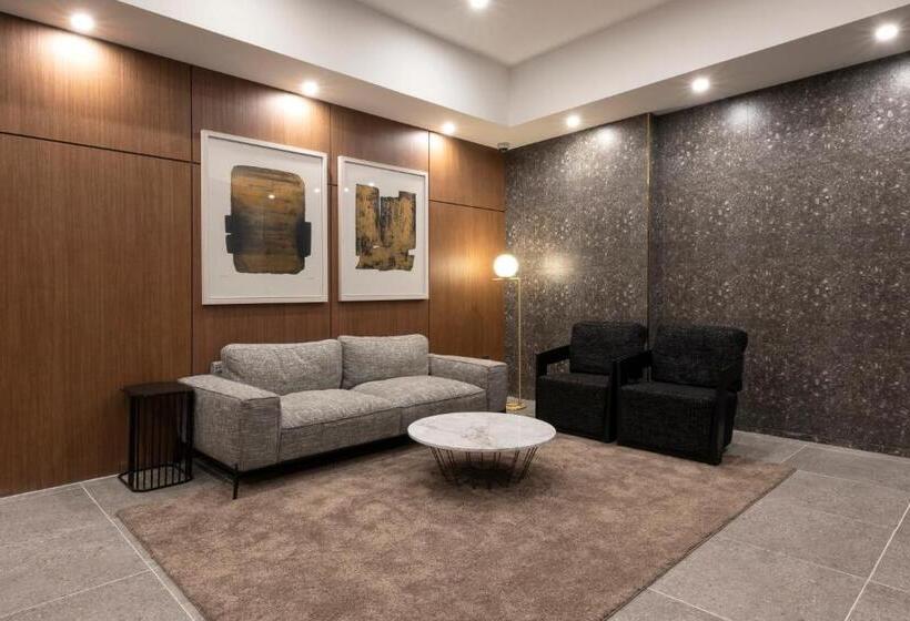 Brown Dot Hotel Gupo