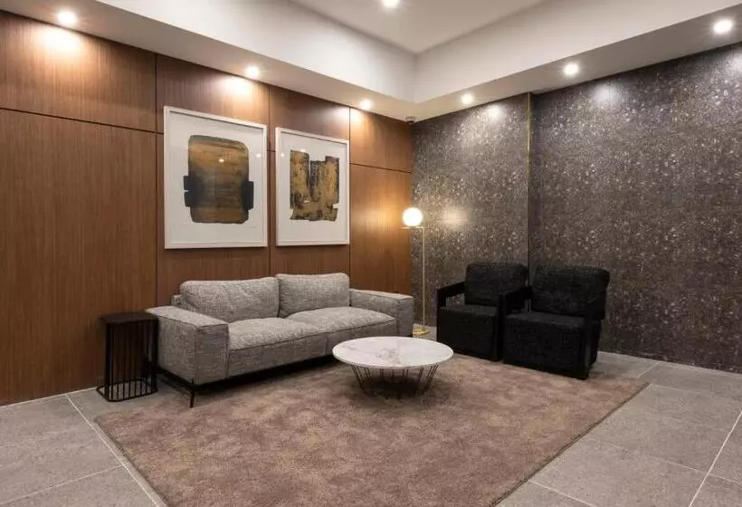 Brown Dot Hotel Gupo