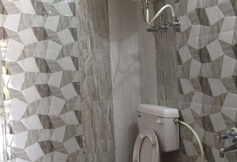 Отель New Payal Nainital