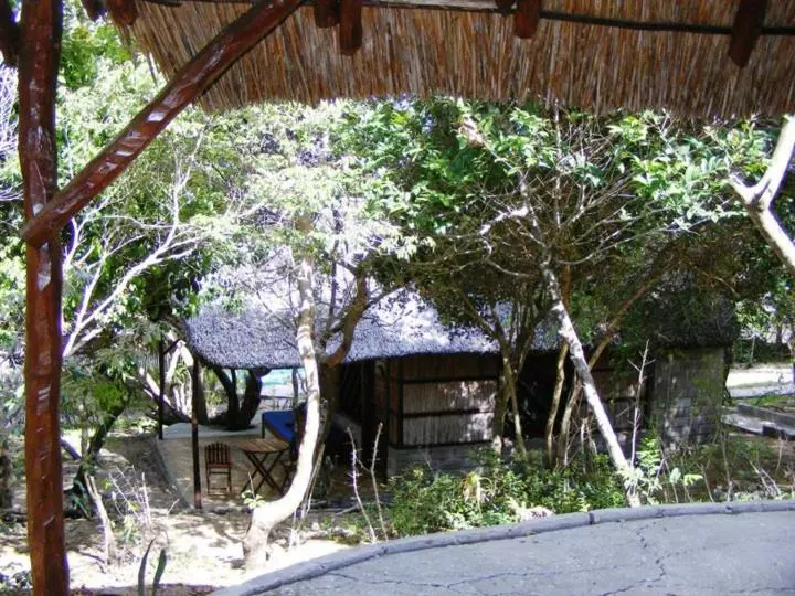 هتل Nhanombe Lodge