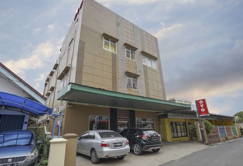 Hotel Oyo 2255  Triantama