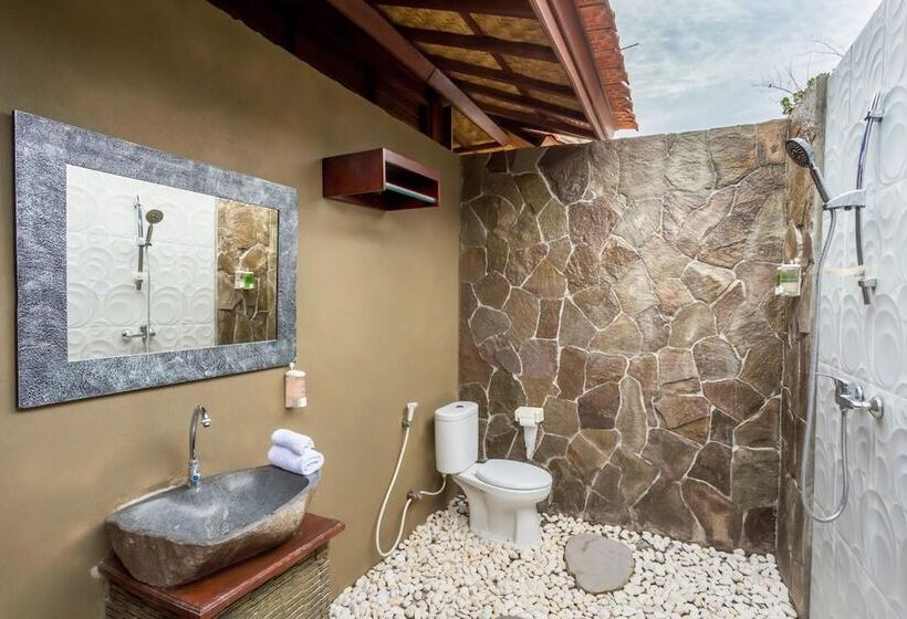 Hotel The Bridge Huts