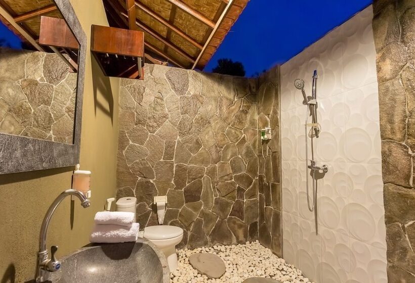 Hotel The Bridge Huts