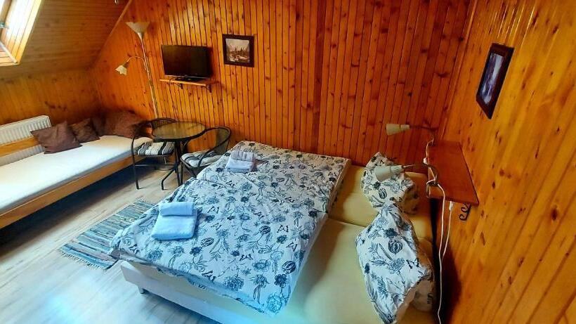 פנסיון Penzion Na Navsi