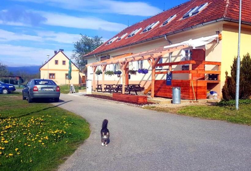 פנסיון Penzion Na Navsi