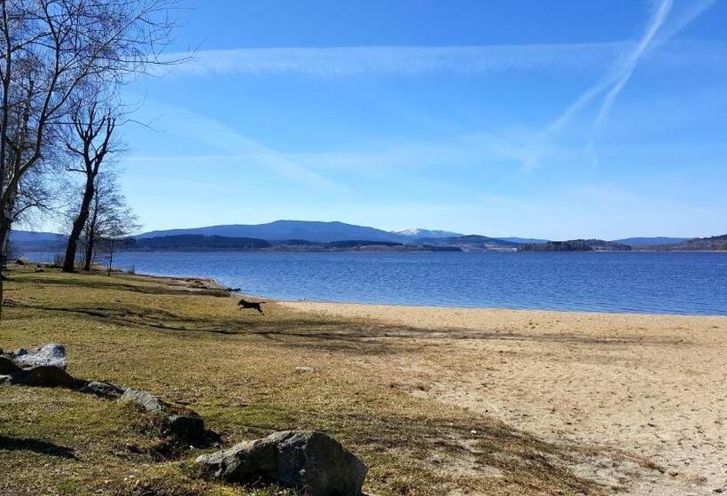 פנסיון Penzion Na Navsi