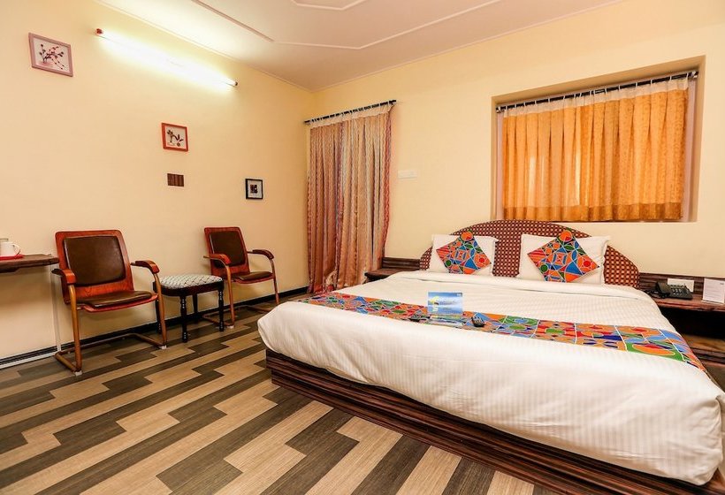 Hotel Fab St. Clouds