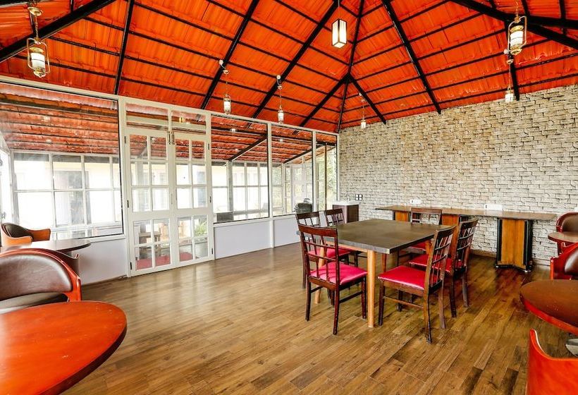 Hotel Fab St. Clouds