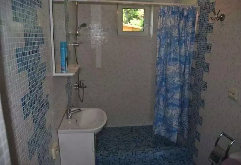 Baza Otdyha Bolshie Kamni