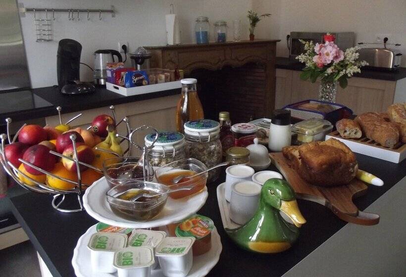 مبيت وإفطار Chambres D Hôtes De Poumatan