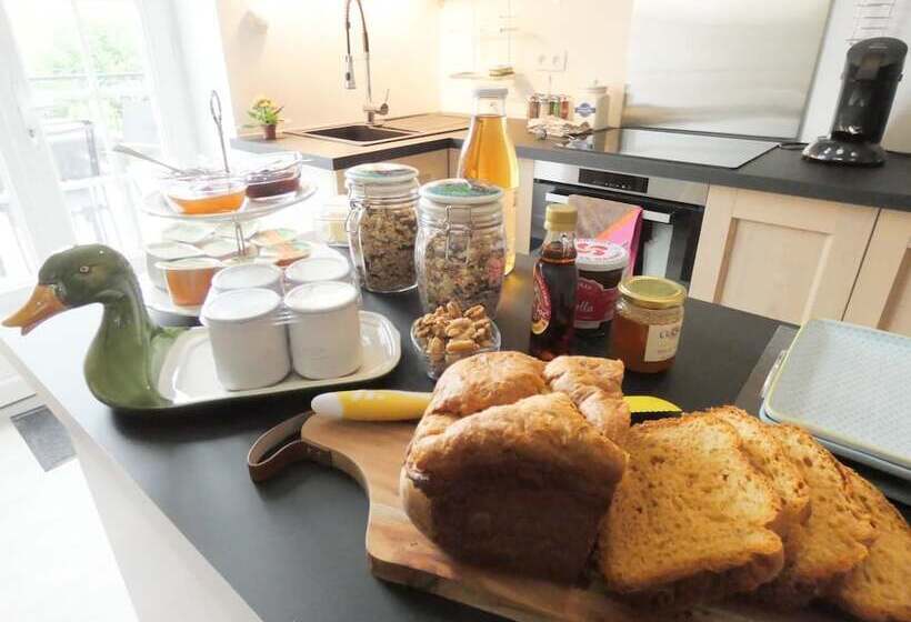 مبيت وإفطار Chambres D Hôtes De Poumatan