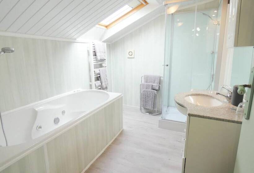 مبيت وإفطار Chambres D Hôtes De Poumatan