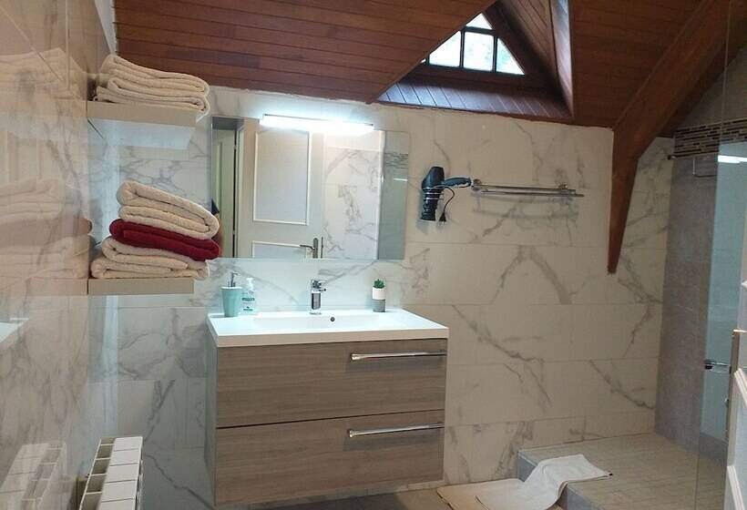 민박 Chambres Du Jardin Fleuri