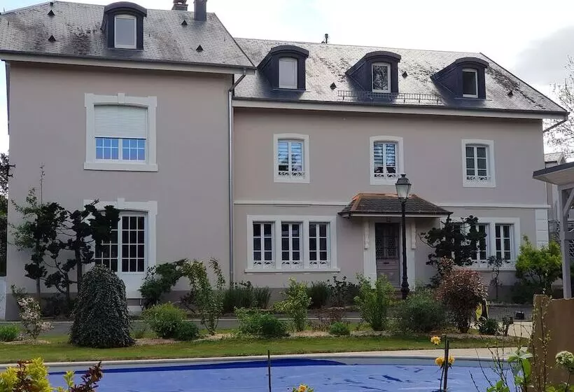 Aamiaismajoitus (B&B) La Roseraie